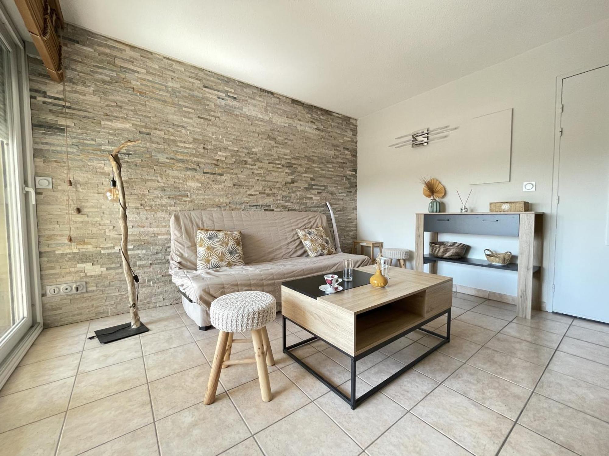 Renove Avec Climatisation Et Garage, Proche Et Commodites - Fr-1-338-548 Sète
